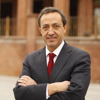Dr. Rodrigo Oyonarte